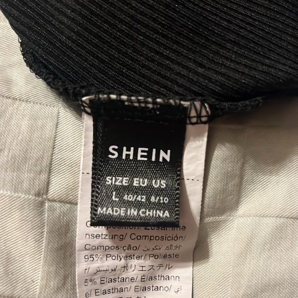 Black crop top SHEIN - Picture 3 of 3